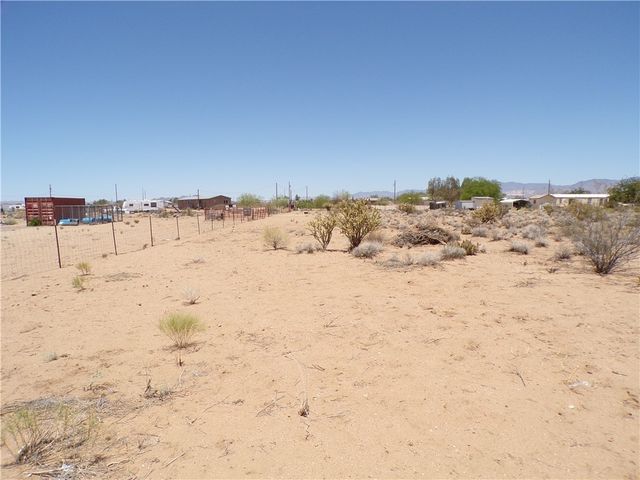 6115 & 6097 & 6073 Karas Way, Golden Valley, AZ 86413