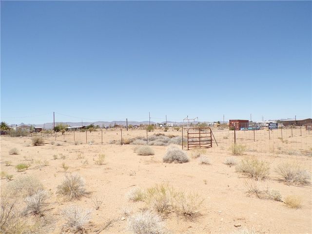 6115 & 6097 & 6073 Karas Way, Golden Valley, AZ 86413