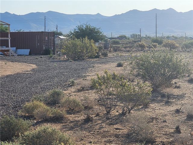 6115 & 6097 & 6073 Karas Way, Golden Valley, AZ 86413