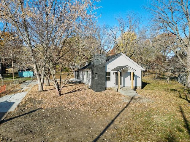 311 N 20th Street, Leavenworth, KS 66048