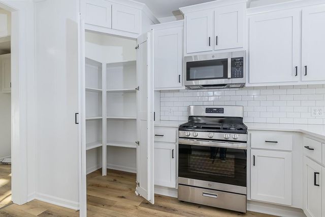 311 N 20th Street, Leavenworth, KS 66048