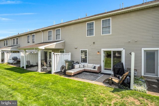 127 HERON WAY, Carlisle, PA 17013