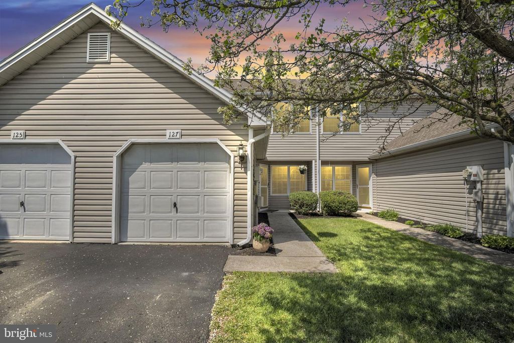 127 HERON WAY, Carlisle, PA 17013