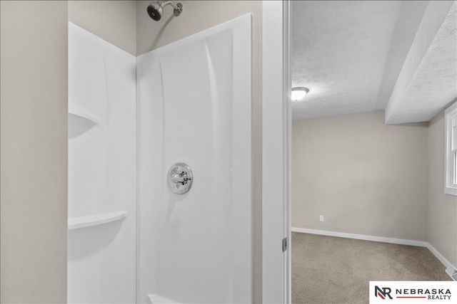 9616 Meredith Avenue, Omaha, NE 68134