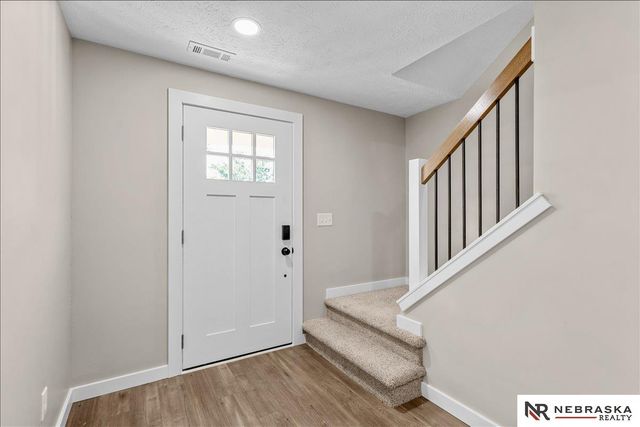 9616 Meredith Avenue, Omaha, NE 68134