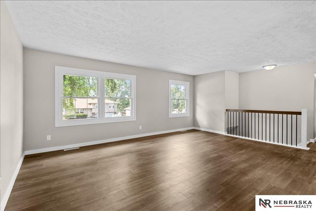 9616 Meredith Avenue, Omaha, NE 68134