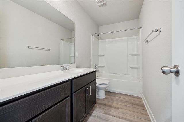 520 Fieldwood DR C, Buda, TX 78610