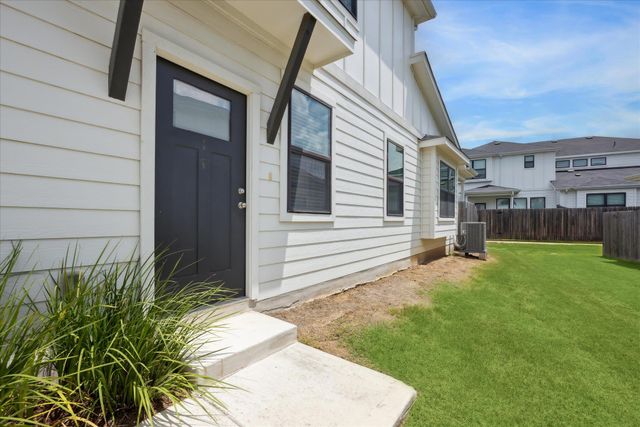 520 Fieldwood DR C, Buda, TX 78610