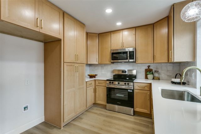 1105 Wood Heights Drive, Lewisville, TX 75067