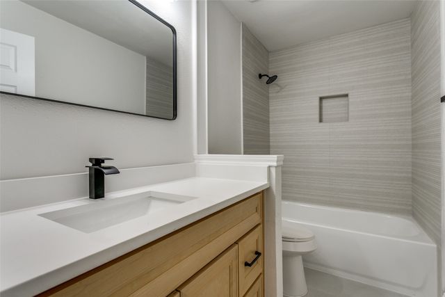 1105 Wood Heights Drive, Lewisville, TX 75067