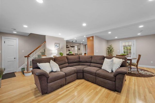 351 Appleton St, Arlington, MA 02476