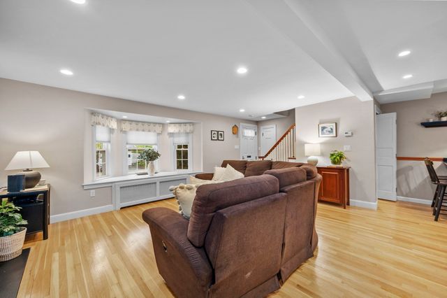 351 Appleton St, Arlington, MA 02476