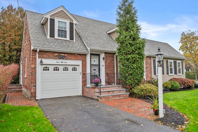 351 Appleton St, Arlington, MA 02476