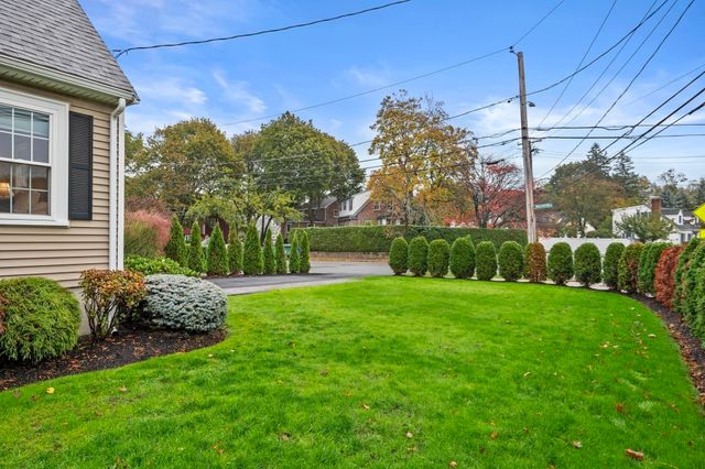 351 Appleton St, Arlington, MA 02476