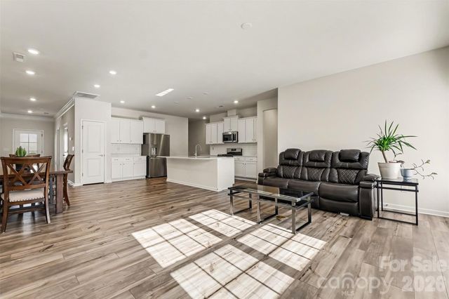 187 White Apple Way, Statesville, NC 28625