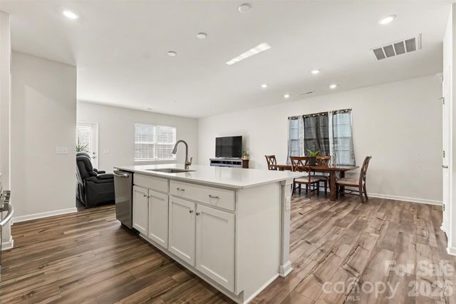 187 White Apple Way, Statesville, NC 28625