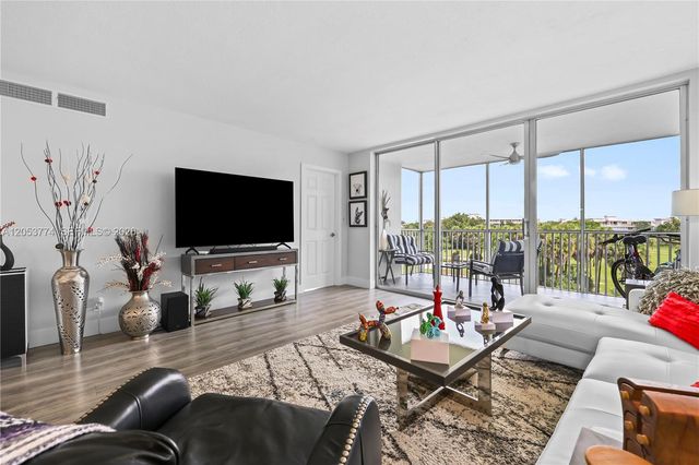 2661 S Course Drive 510, Pompano Beach, FL 33069