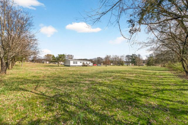 216 Blue Well Rd, Lebanon, TN 37090