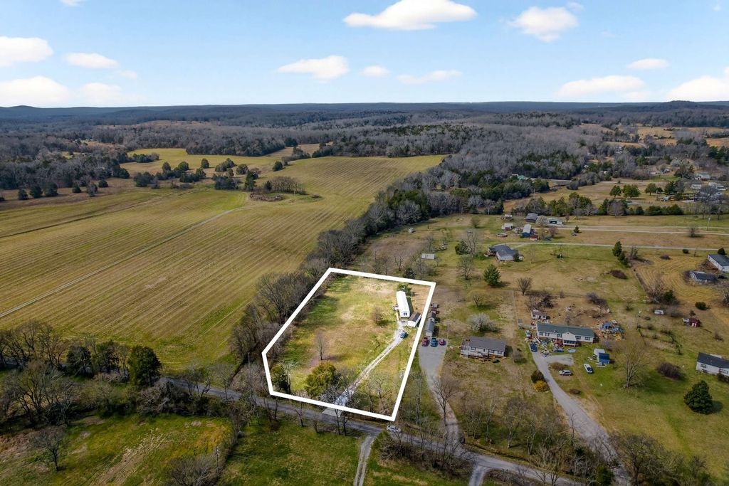 216 Blue Well Rd, Lebanon, TN 37090