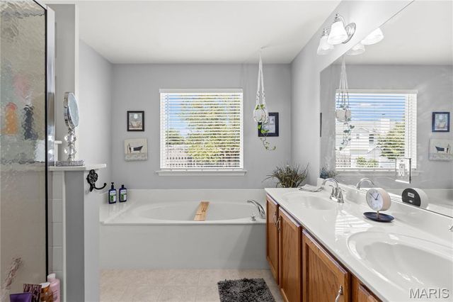 1811 Hackmann Hollow Drive, Wentzville, MO 63385