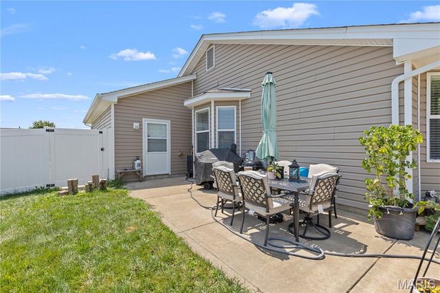1811 Hackmann Hollow Drive, Wentzville, MO 63385