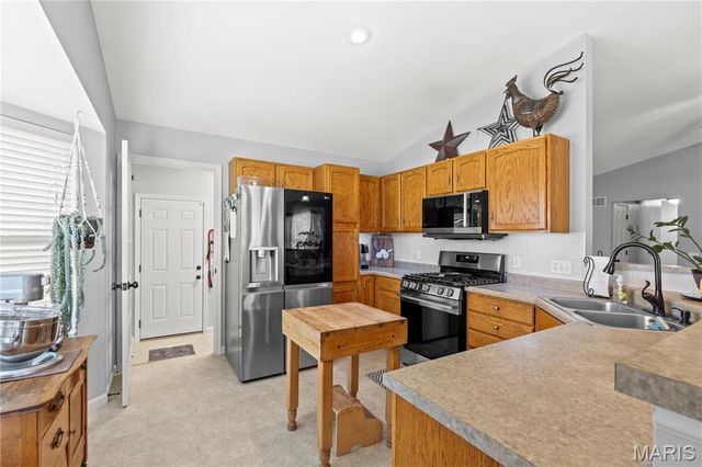 1811 Hackmann Hollow Drive, Wentzville, MO 63385