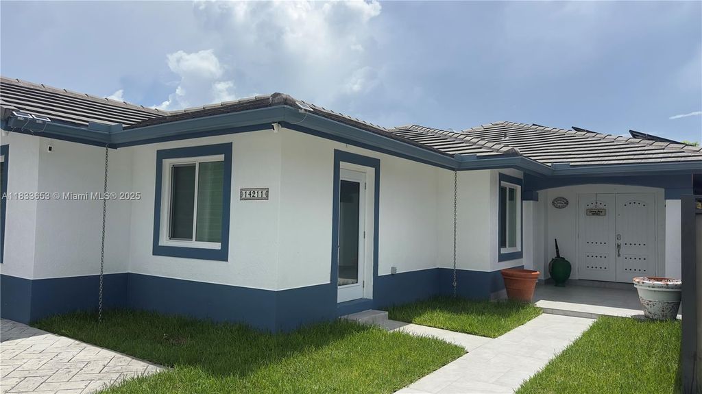 14211 SW 147th Ct B, Miami, FL 33196
