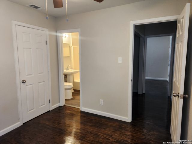 549 W Harlan, San Antonio, TX 78214