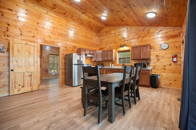 1134 Cliffview Road, Campton, KY 41301