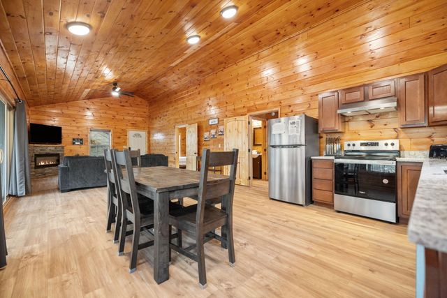1134 Cliffview Road, Campton, KY 41301