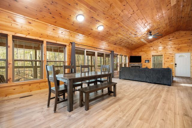 1134 Cliffview Road, Campton, KY 41301