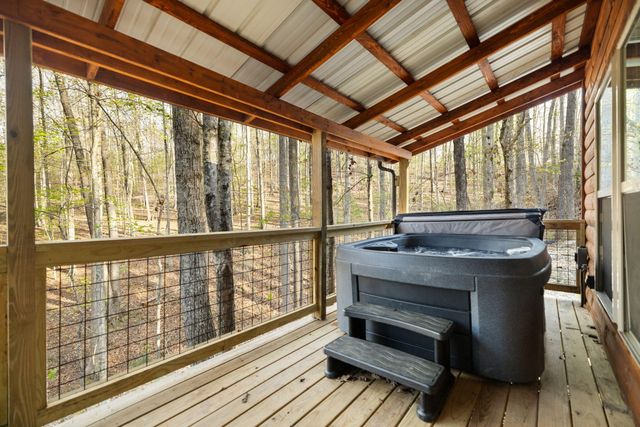 1134 Cliffview Road, Campton, KY 41301