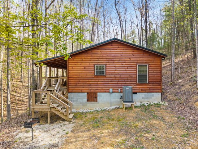 1134 Cliffview Road, Campton, KY 41301