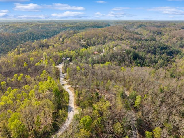 1134 Cliffview Road, Campton, KY 41301