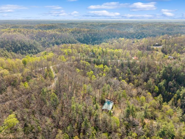 1134 Cliffview Road, Campton, KY 41301