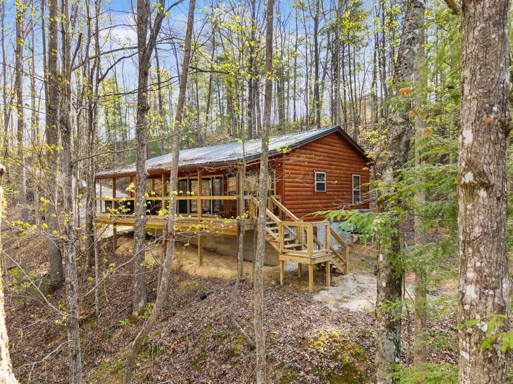 1134 Cliffview Road, Campton, KY 41301