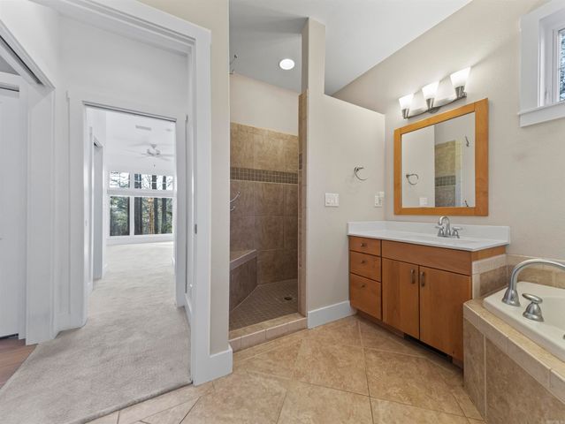 32 Innovacion Ln, Hot Springs Village, AR 71909