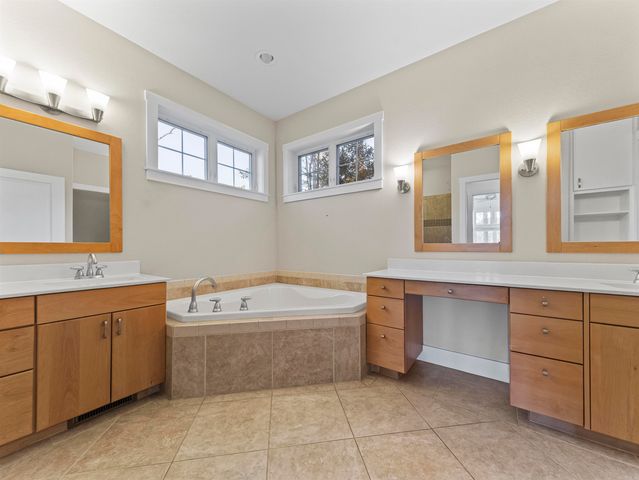 32 Innovacion Ln, Hot Springs Village, AR 71909