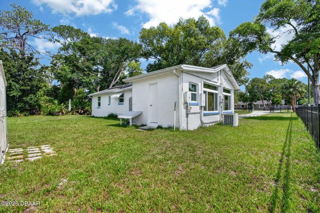 277 Debary Drive, Debary, FL 32713