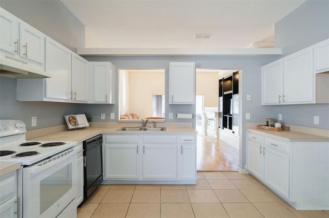 2039 COBBLEFIELD CIRCLE, Apopka, FL 32703