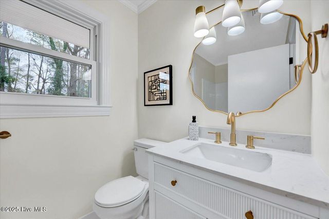 2585 Cabin Branch Road, Kinston, NC 28504