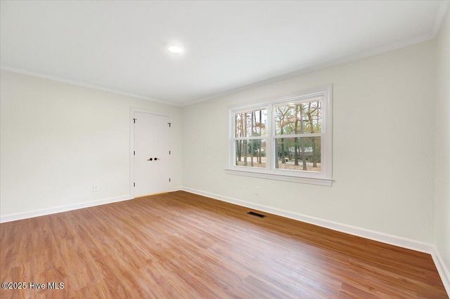 2585 Cabin Branch Road, Kinston, NC 28504