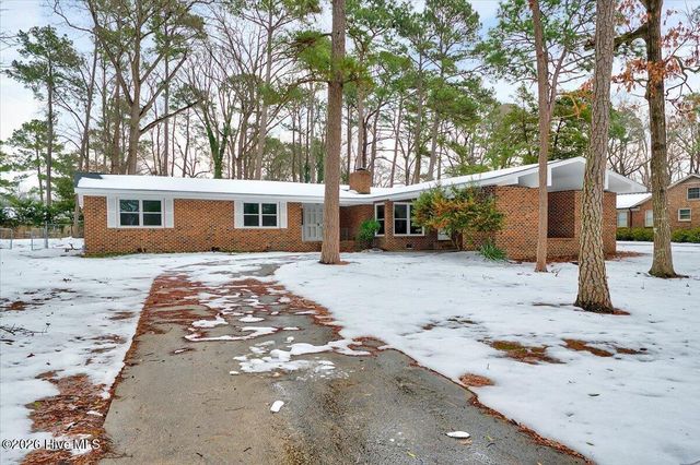 2585 Cabin Branch Road, Kinston, NC 28504