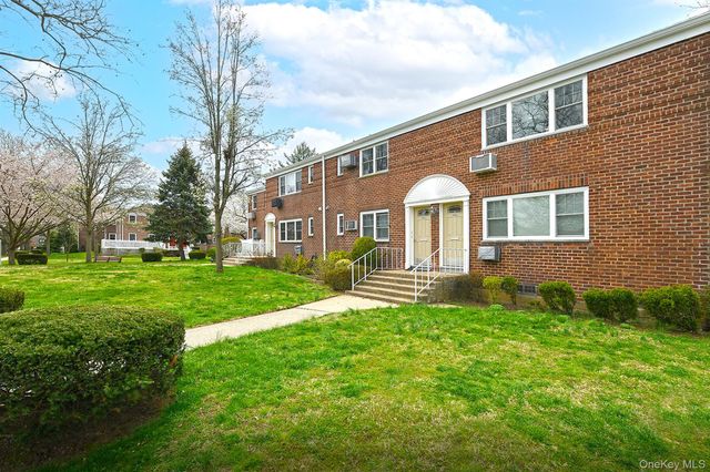 78-02 226th Street B, Oakland Gardens, NY 11364