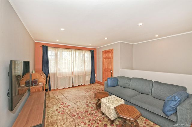 78-02 226th Street B, Oakland Gardens, NY 11364