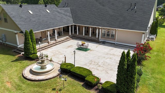 1203 PINE LAKE DR, Corinth, MS 38834