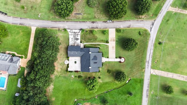 1203 PINE LAKE DR, Corinth, MS 38834