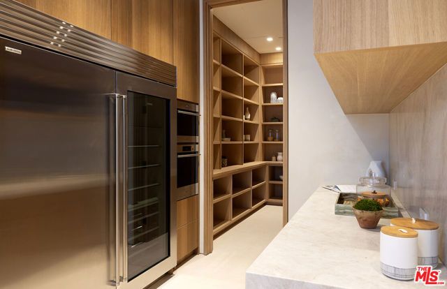 1165 Somera Road, Los Angeles, CA 90077