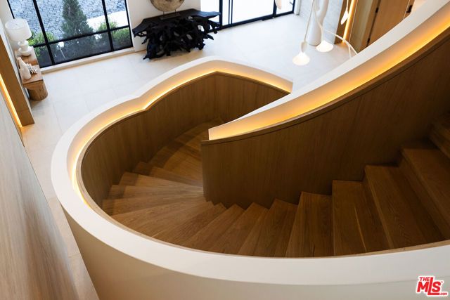 1165 Somera Road, Los Angeles, CA 90077