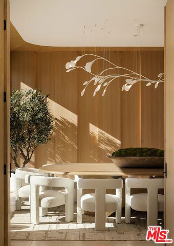 1165 Somera Road, Los Angeles, CA 90077